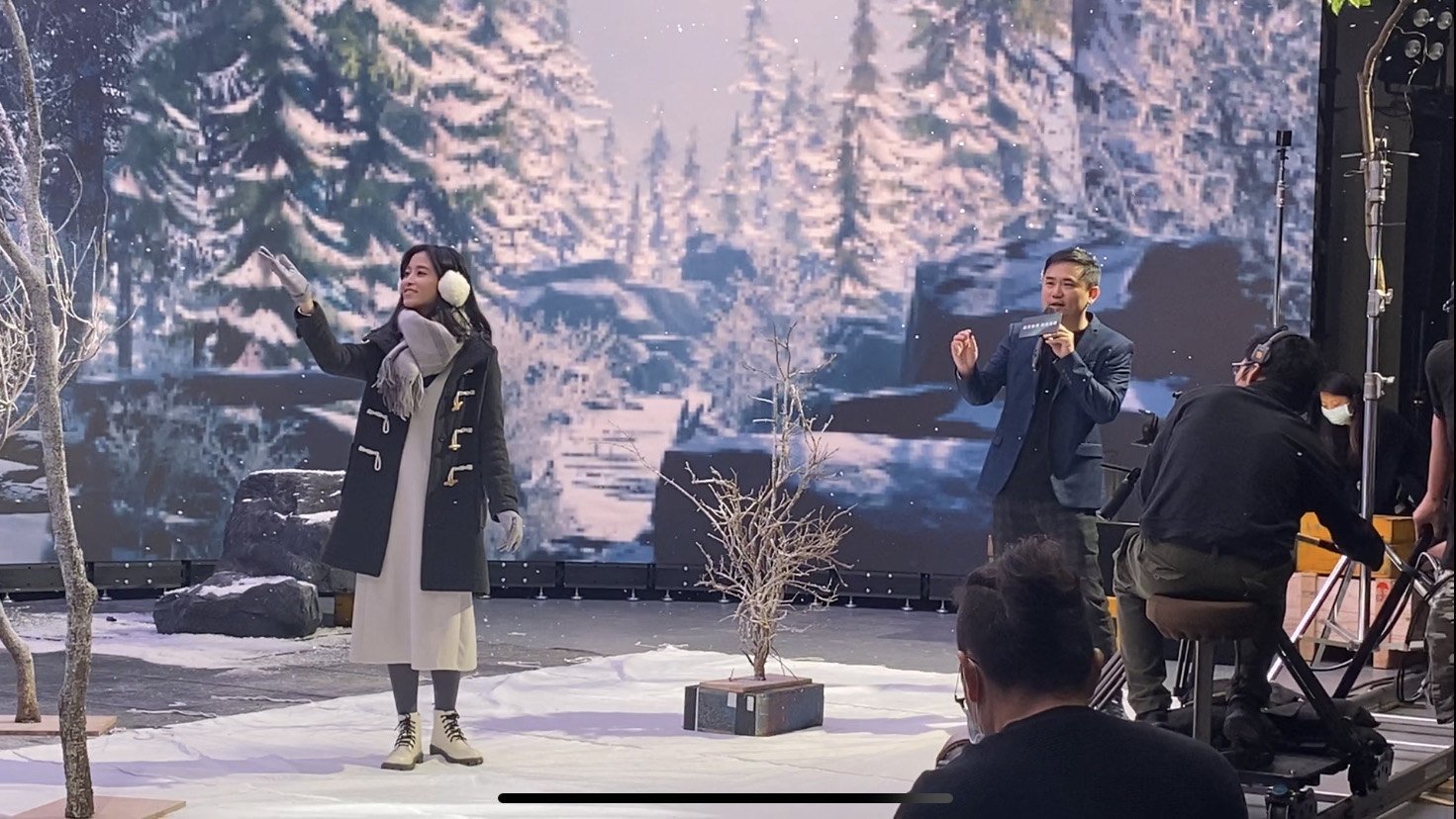 PT电子(中文)官网以ALED先進顯屏技術，與金馬獎視覺特效團隊「再現影像」攜手合作打造LED虛擬攝影棚，提供沉浸式表演體驗，並精簡拍攝成本與時間