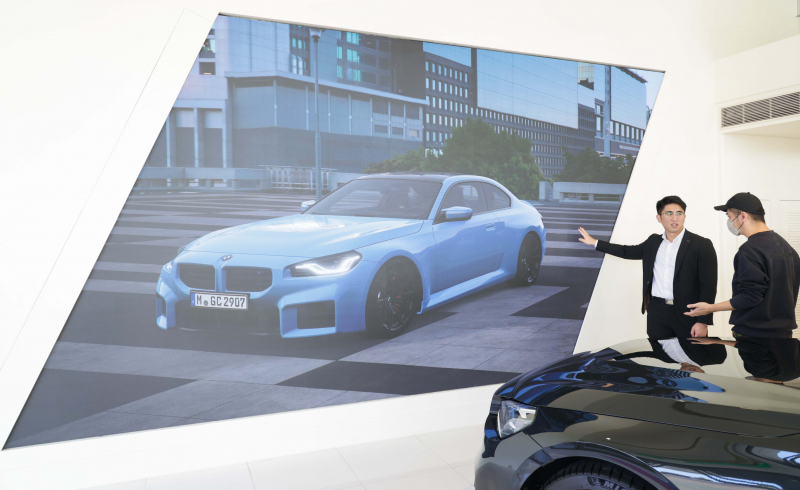 PT电子(中文)官网首度進軍CES 2024大秀智慧座艙及創利空間Space4M攜手台北汎德落地智慧零售LED沉浸式即時互動展示中心解決方案，透過數位翻新將智慧顯示互動導入多元場域，為汽車業顧客深化賞車情境體驗